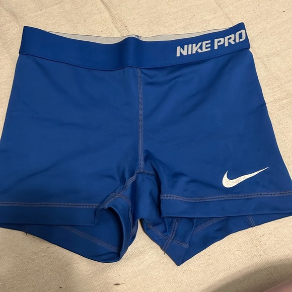 Nike Pants - Nike pro shorts